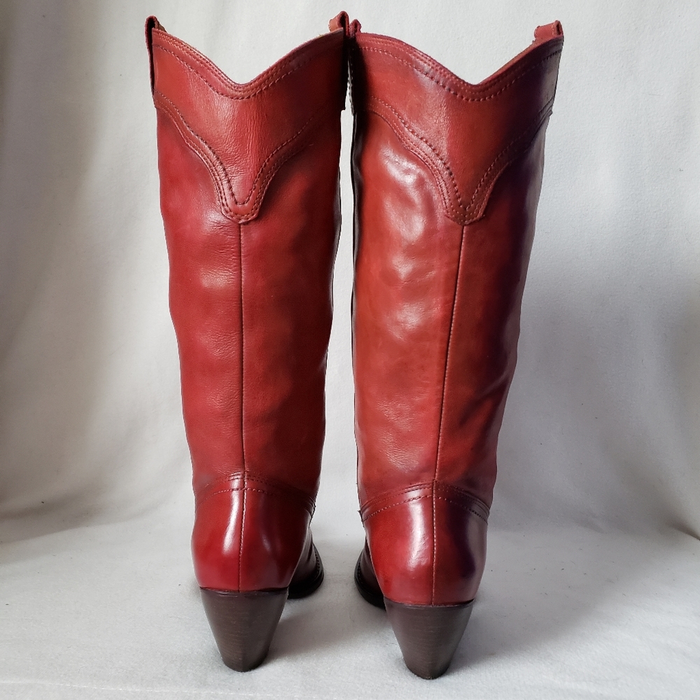 Vintage Red Heeled Boots - Picture 4 of 15